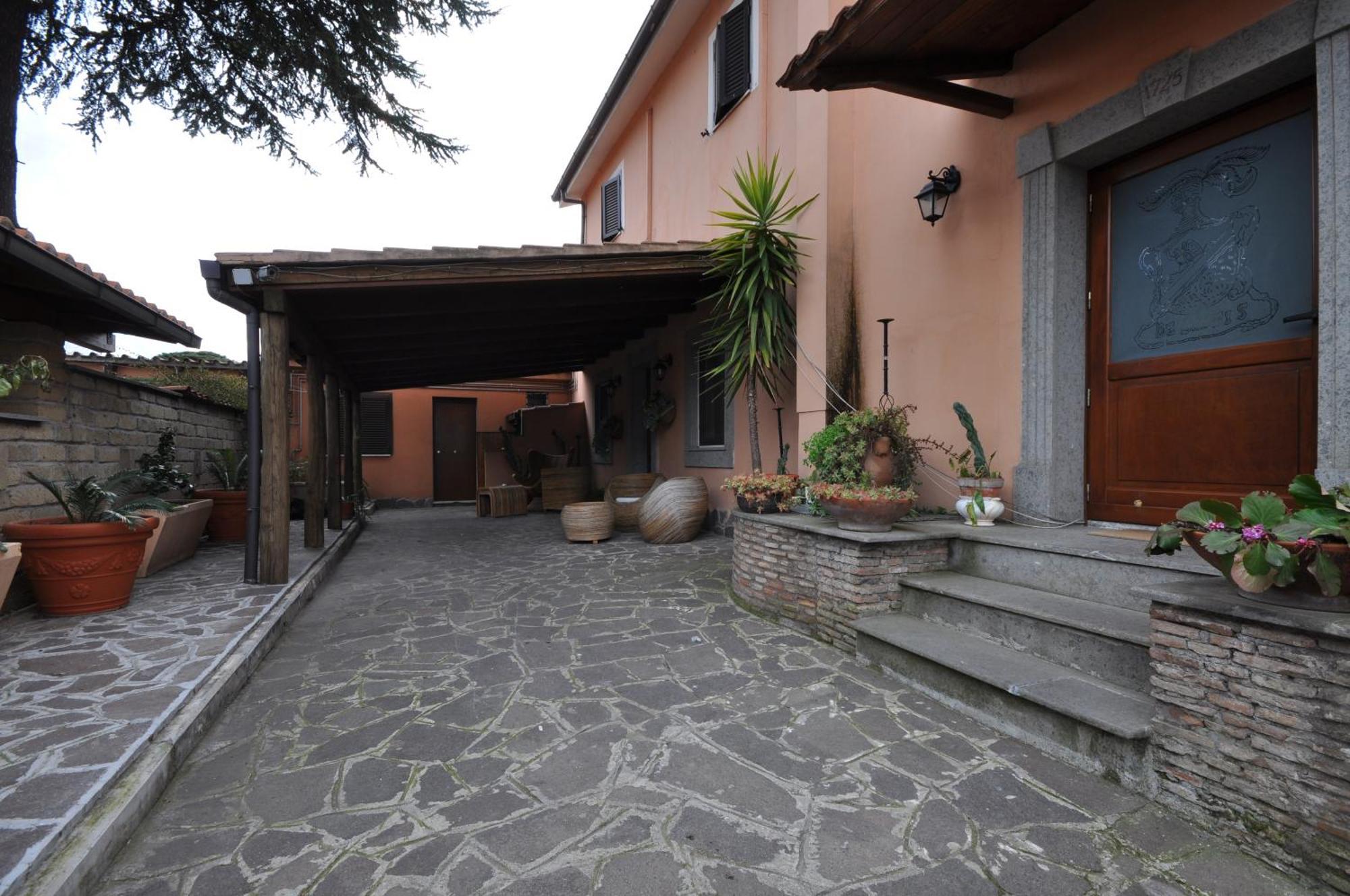 Casale De Santis