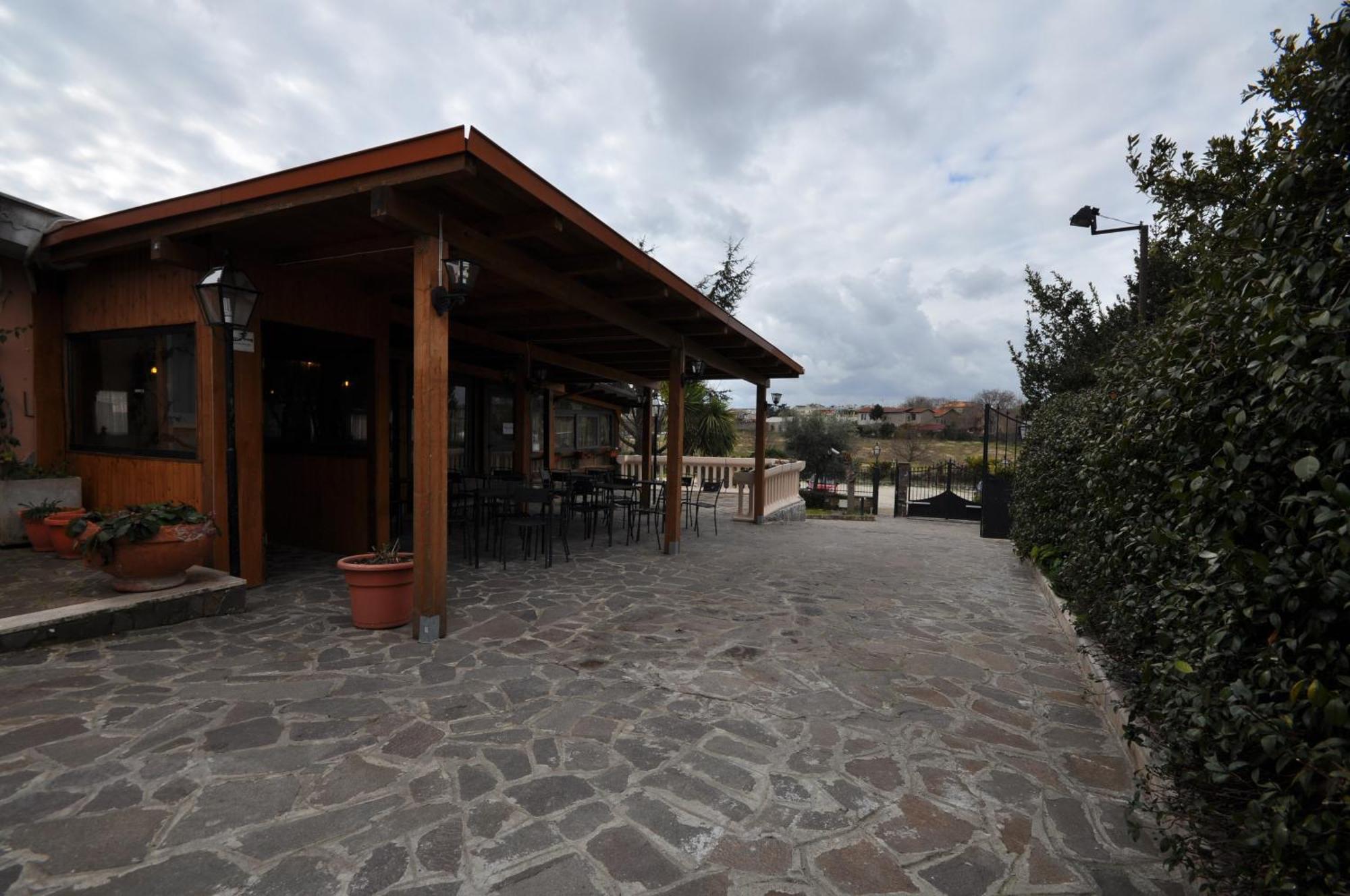 Affittacamere Casale De Santis 2*