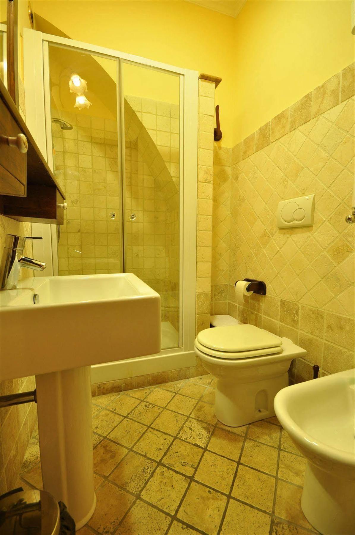 Casale De Santis 2*